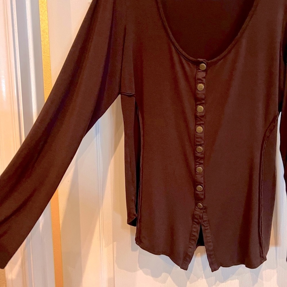 Venus top.. Size XL